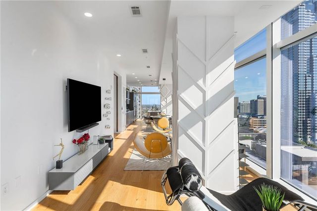 45 Ivan Allen Jr Boulevard 2505, Atlanta, GA 30308