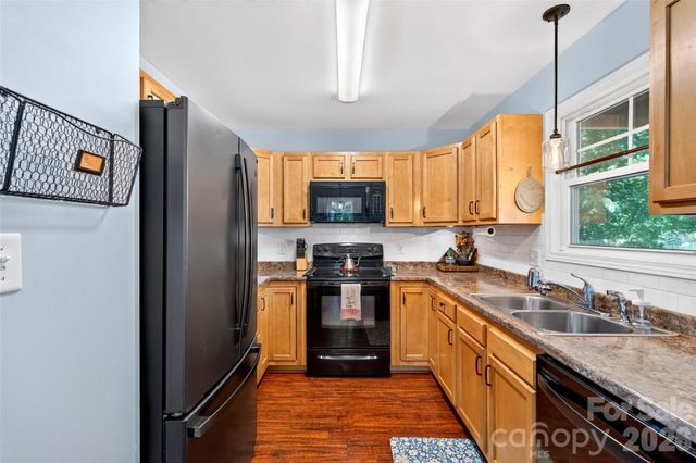12 Jubilee Circle, Black Mountain, NC 28711
