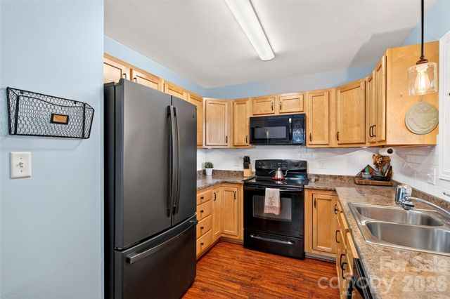 12 Jubilee Circle, Black Mountain, NC 28711