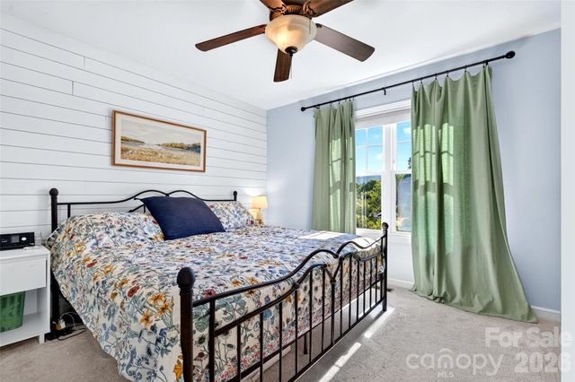 12 Jubilee Circle, Black Mountain, NC 28711