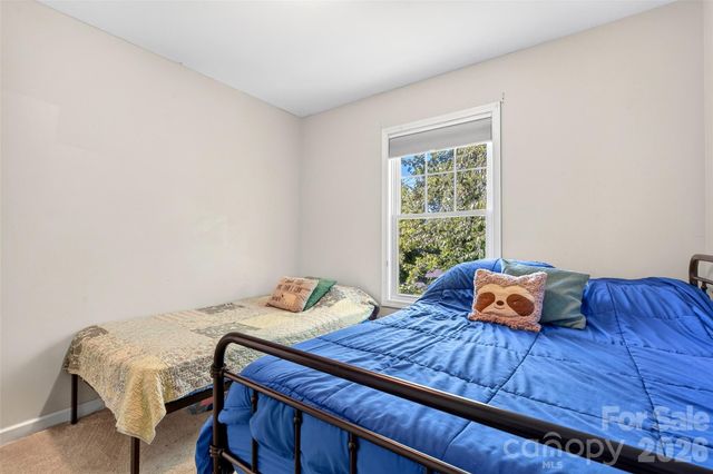 12 Jubilee Circle, Black Mountain, NC 28711