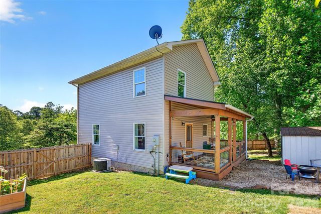 12 Jubilee Circle, Black Mountain, NC 28711