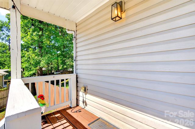 12 Jubilee Circle, Black Mountain, NC 28711