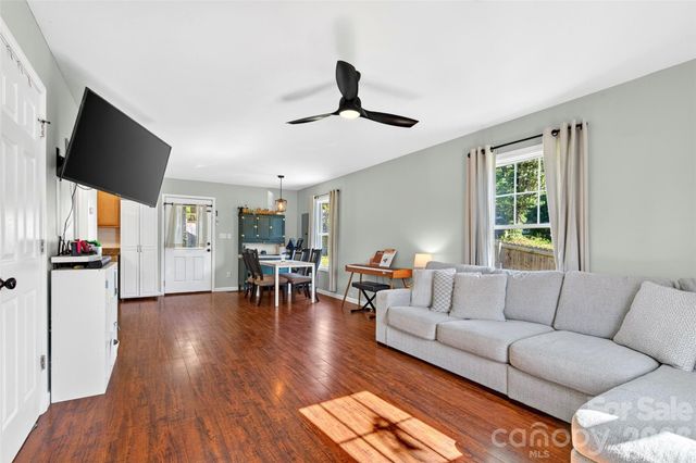 12 Jubilee Circle, Black Mountain, NC 28711