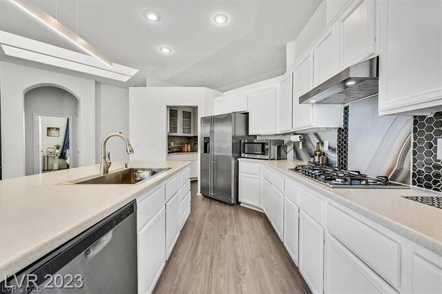 8086 Lapis Harbor Avenue, Las Vegas, NV 89117