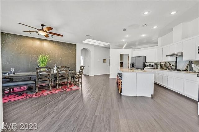 8086 Lapis Harbor Avenue, Las Vegas, NV 89117