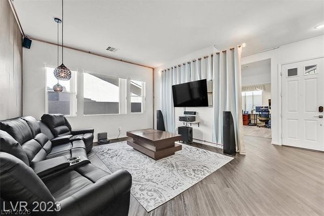 8086 Lapis Harbor Avenue, Las Vegas, NV 89117