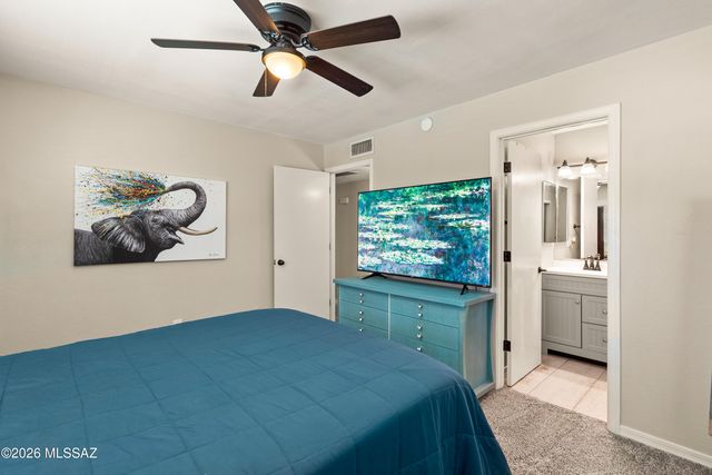 2642 S Black Moon Drive, Tucson, AZ 85730