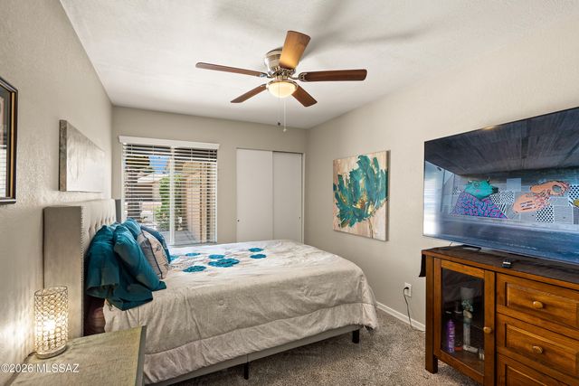 2642 S Black Moon Drive, Tucson, AZ 85730