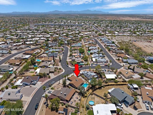 2642 S Black Moon Drive, Tucson, AZ 85730