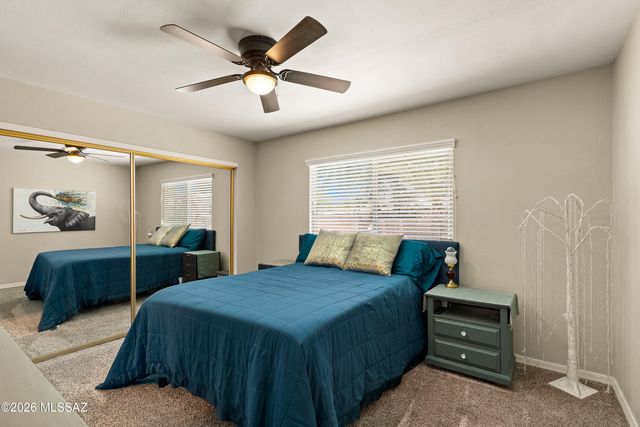 2642 S Black Moon Drive, Tucson, AZ 85730