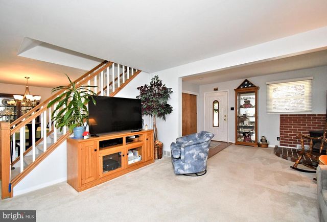238 FOX RUN RD, King Of Prussia, PA 19406