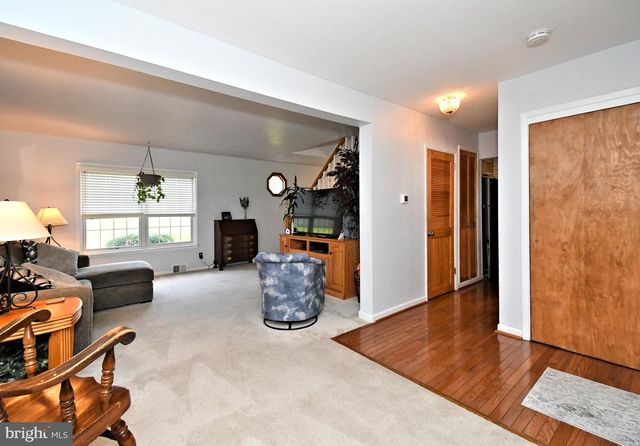 238 FOX RUN RD, King Of Prussia, PA 19406