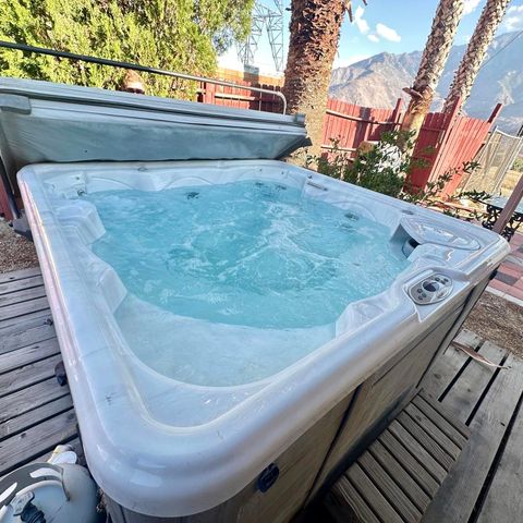 55561 Haugen Lehman Way, Whitewater, CA 92282