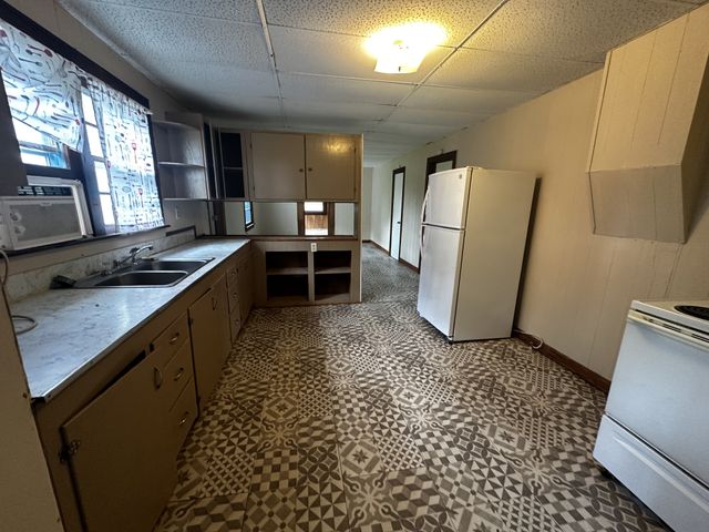 455 Eagle Factory Rd, Lawrenceburg, TN 38464