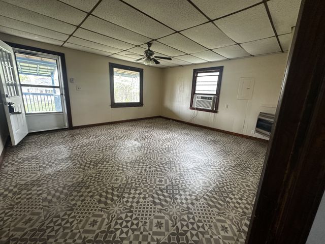 455 Eagle Factory Rd, Lawrenceburg, TN 38464