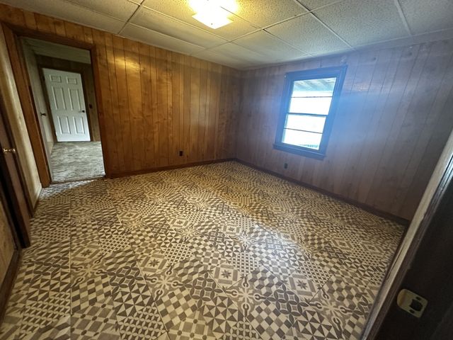 455 Eagle Factory Rd, Lawrenceburg, TN 38464