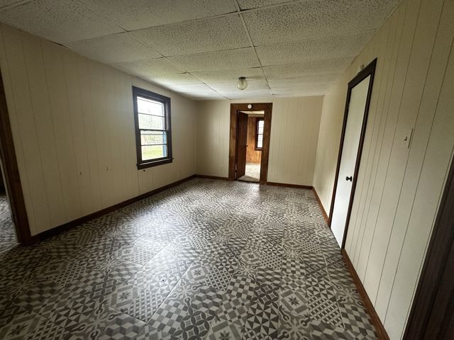 455 Eagle Factory Rd, Lawrenceburg, TN 38464
