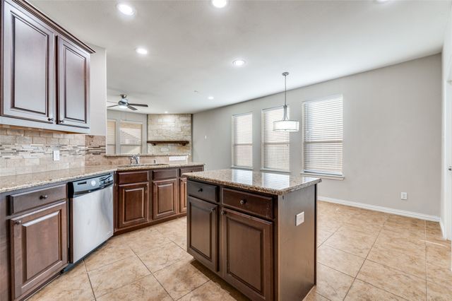 1501 Martin Creek Drive, Little Elm, TX 75068