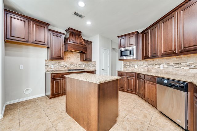 1501 Martin Creek Drive, Little Elm, TX 75068