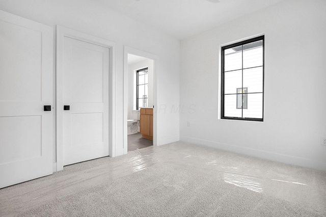 1083 W 3rd Avenue, Columbus, OH 43212