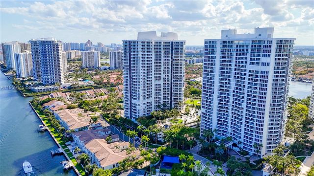 21050 Point Place 2301, Aventura, FL 33180