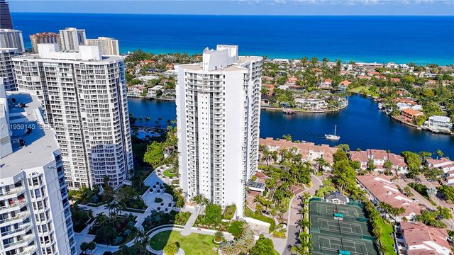 21050 Point Place 2301, Aventura, FL 33180