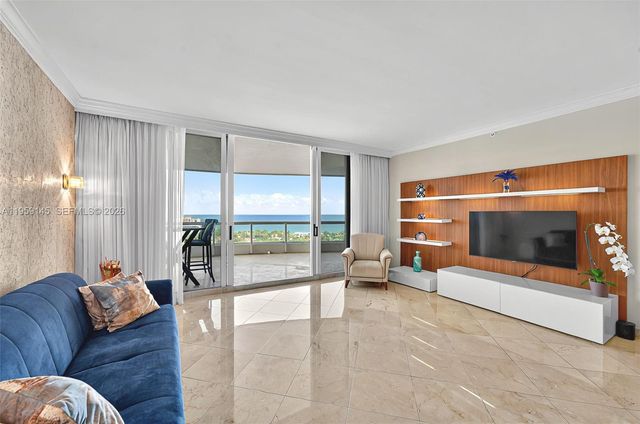 21050 Point Place 2301, Aventura, FL 33180