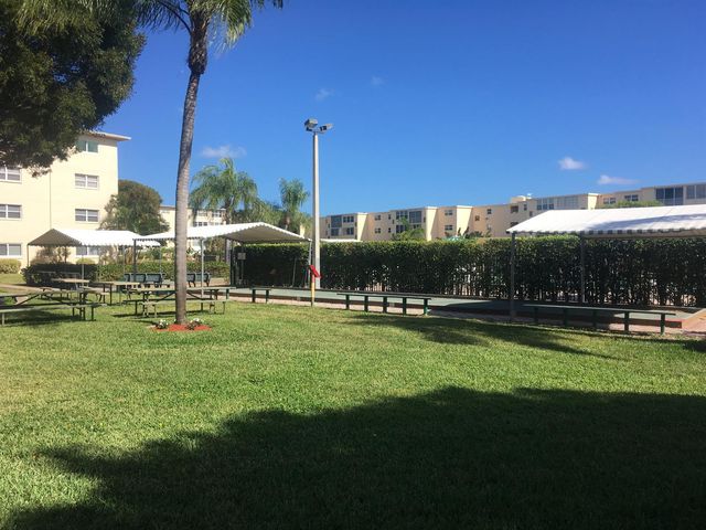 300 NE 26th Avenue 1080, Boynton Beach, FL 33435