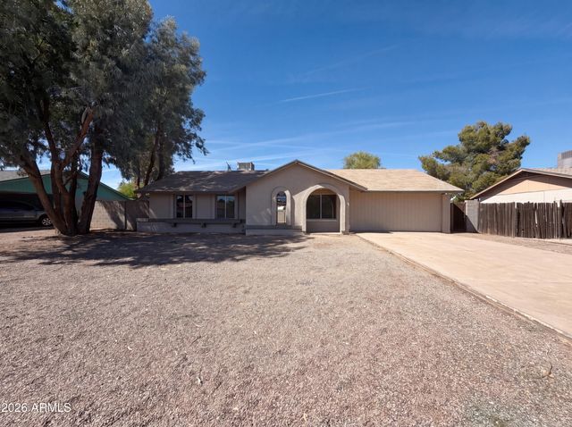 514 E VEKOL Road, Casa Grande, AZ 85122