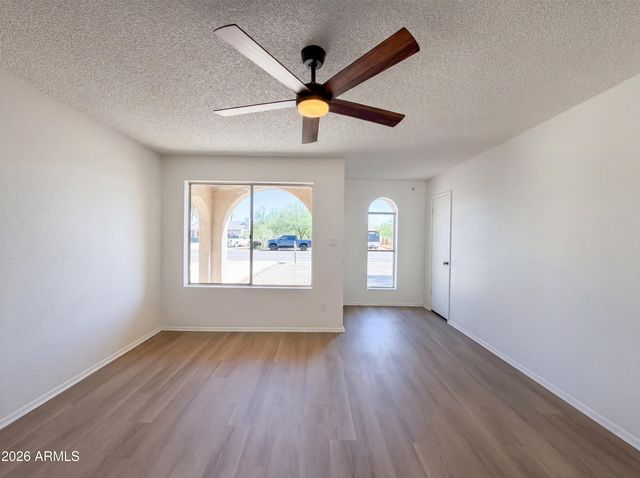514 E VEKOL Road, Casa Grande, AZ 85122