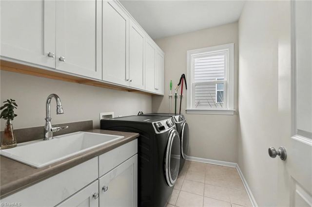 6002 Stone Valley Way, Greensboro, NC 27455