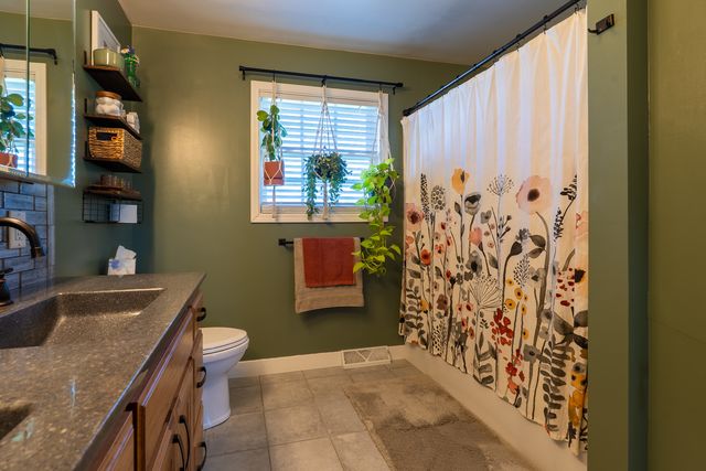 15800 63rd Street, Milan, IL 61264