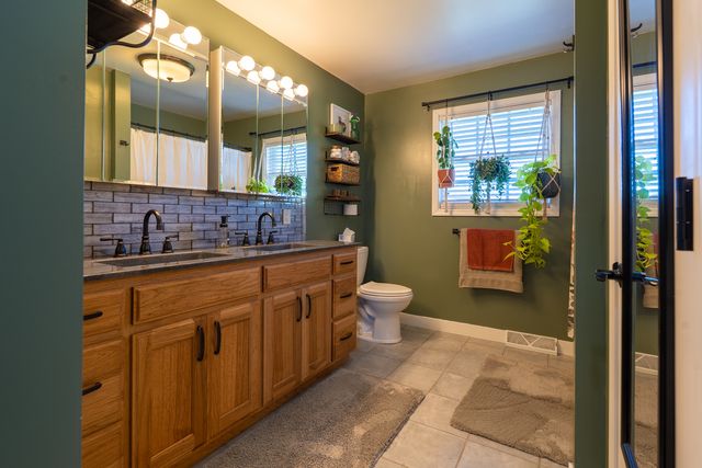 15800 63rd Street, Milan, IL 61264