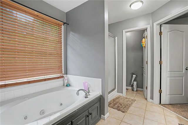521 Richmond Place, Loganville, GA 30052