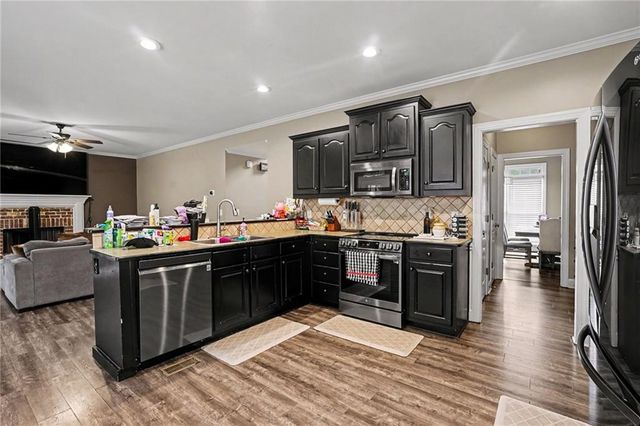 521 Richmond Place, Loganville, GA 30052