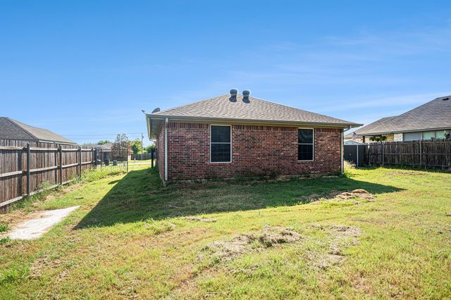 408 Mesquite Drive, Rio Vista, TX 76093