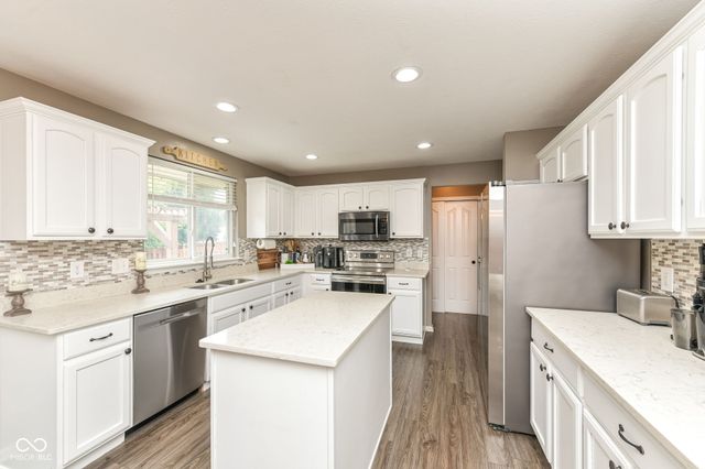 6137 Dado Drive, Noblesville, IN 46062