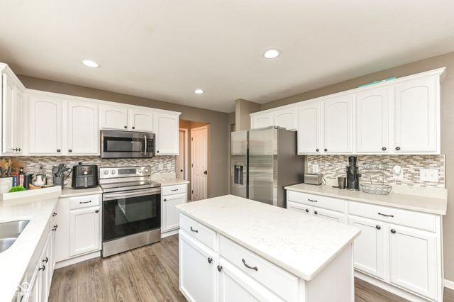 6137 Dado Drive, Noblesville, IN 46062