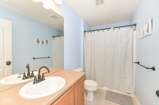 6137 Dado Drive, Noblesville, IN 46062
