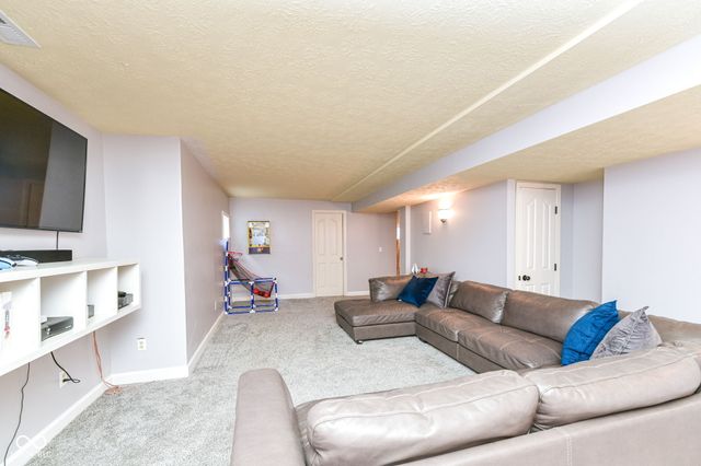 6137 Dado Drive, Noblesville, IN 46062