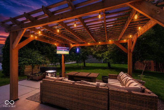 6137 Dado Drive, Noblesville, IN 46062