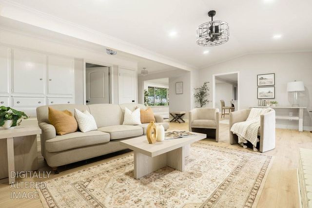 16012 Sycamore Ave, Patterson, CA 95363