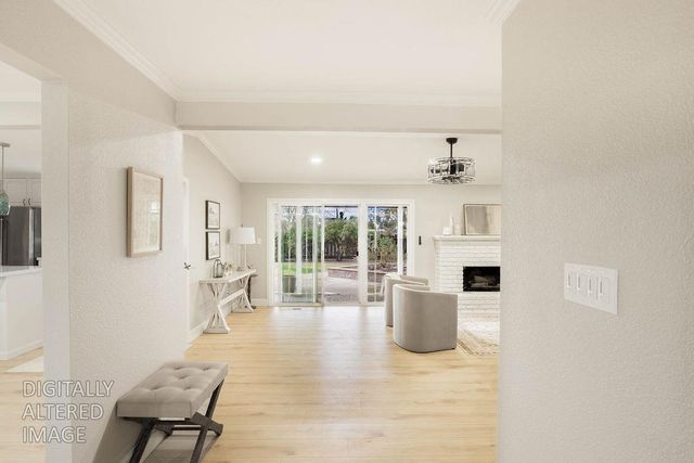 16012 Sycamore Ave, Patterson, CA 95363