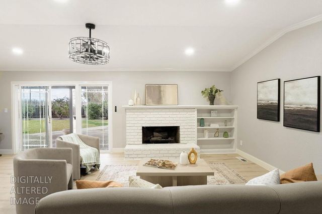 16012 Sycamore Ave, Patterson, CA 95363