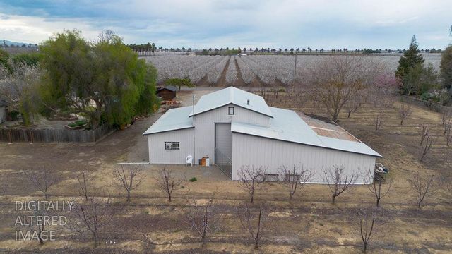 16012 Sycamore Ave, Patterson, CA 95363