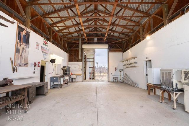 16012 Sycamore Ave, Patterson, CA 95363