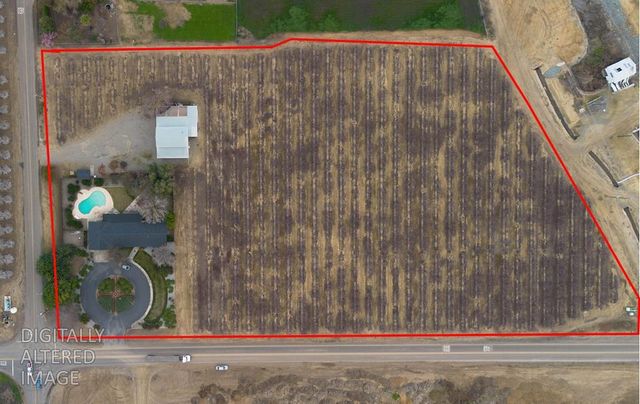 16012 Sycamore Ave, Patterson, CA 95363