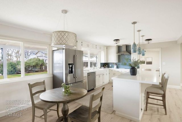 16012 Sycamore Ave, Patterson, CA 95363