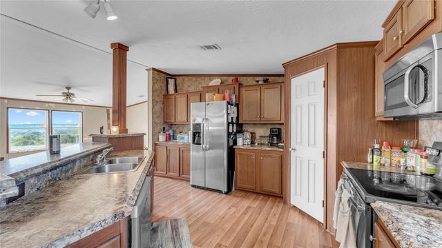3527 N US Hwy 281, Burnet, TX 78611